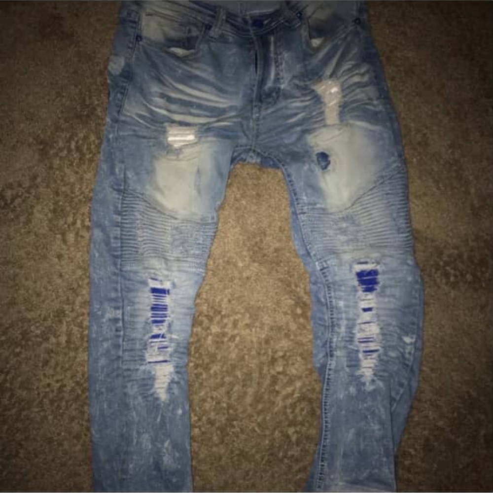 Makobi Men's Distressed Blue Jeans Size 34